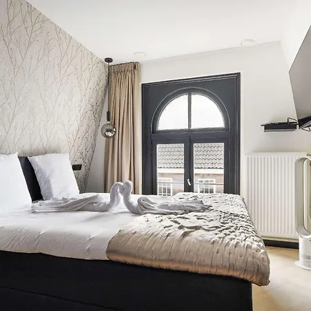 Haarlem Apart Hotel 3*