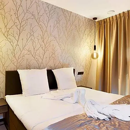 Haarlem Apart Hotel 3*